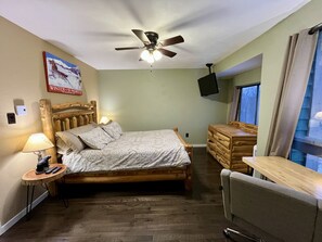 3 bedrooms, desk, travel cot, free WiFi