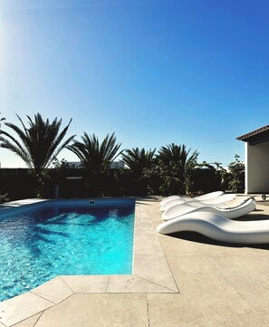 Piscine extérieure, piscine chauffée