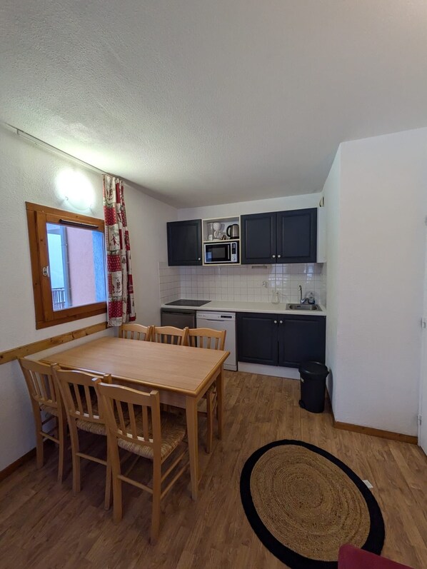 Dining - Lumière des neiges - Apartment on the slopes 6 people - 2 Bathrooms (Blendecques)