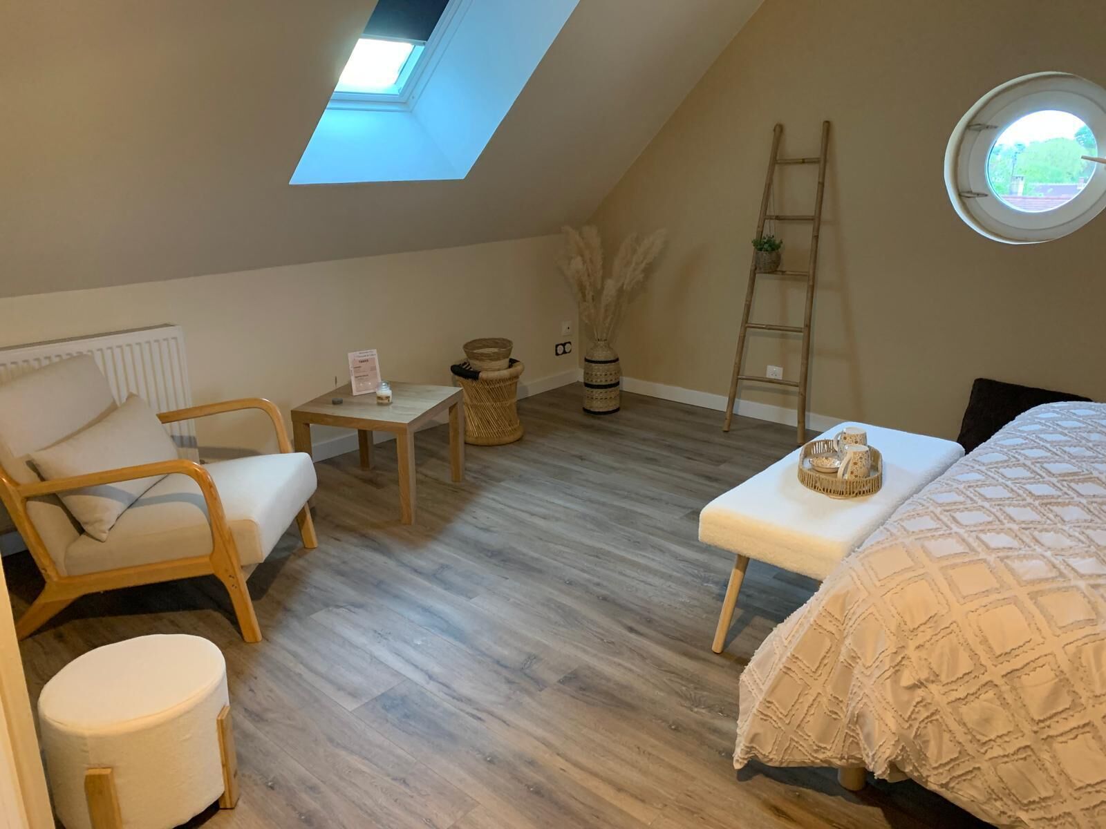 3 chambres, lit parapluie, Wi-Fi gratuit, draps fournis