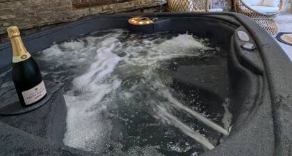 La Mariance chambre dâhĂŽte avec jacuzzi privatif !