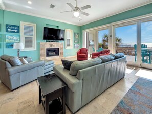 TV - Le Belle Marie Luxurious 4 bedroom Townhome Your Dream Beach Getaway! (Navarre Beach)