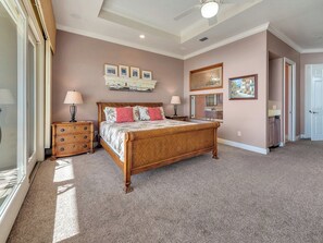 4 bedrooms, iron/ironing board, free WiFi