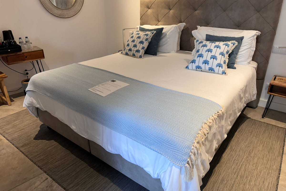 Coffres-forts dans les chambres, ameublement personnalisé, bureau