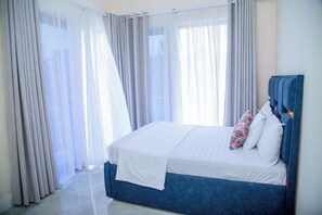 3 soverom, strykejern/-brett, wi-fi og sengetøy