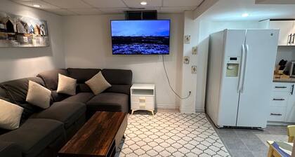 The Staycation Spot of 6ix
Come stay in Modernised Home with all amenities