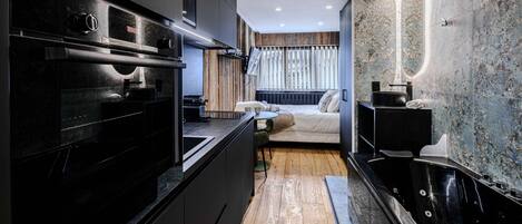 Fridge, microwave, oven, dishwasher