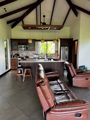 微波炉、烤箱、炉灶、洗碗机