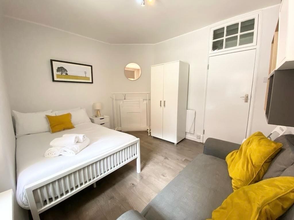 2 Schlafzimmer, Bügeleisen/Bügelbrett, WLAN, Bettwäsche