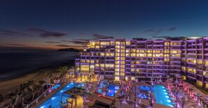 Exterior - Elevate Your Cabo Stay: Luxe 2 Bedroom Suite (Cabo San Lucas)