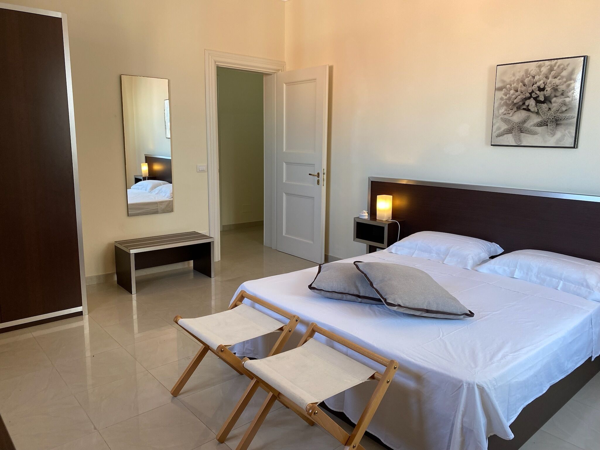 In-room safe, soundproofing, free WiFi
