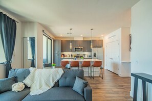 Superior Apartment, 1 Bedroom, Non Smoking | Living area | 55-inch Smart TV with digital channels - ROVE LIVING/KB - Scottsdale Grand (Scottsdale)