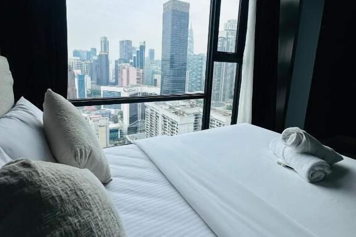 Family Room | Iron/ironing board, WiFi (free)