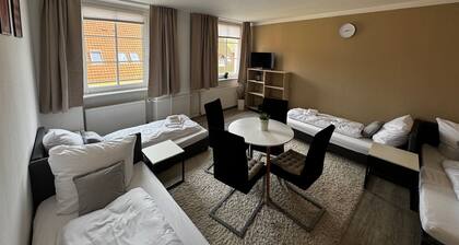 Malchower XXL Ferienwohnung - Heimkino, Billiard & Sauna