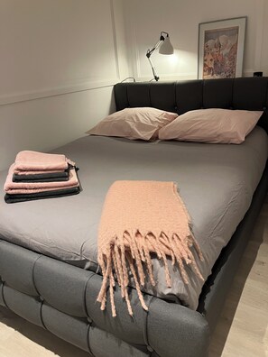 1 Schlafzimmer, Bügeleisen/Bügelbrett, WLAN, Bettwäsche