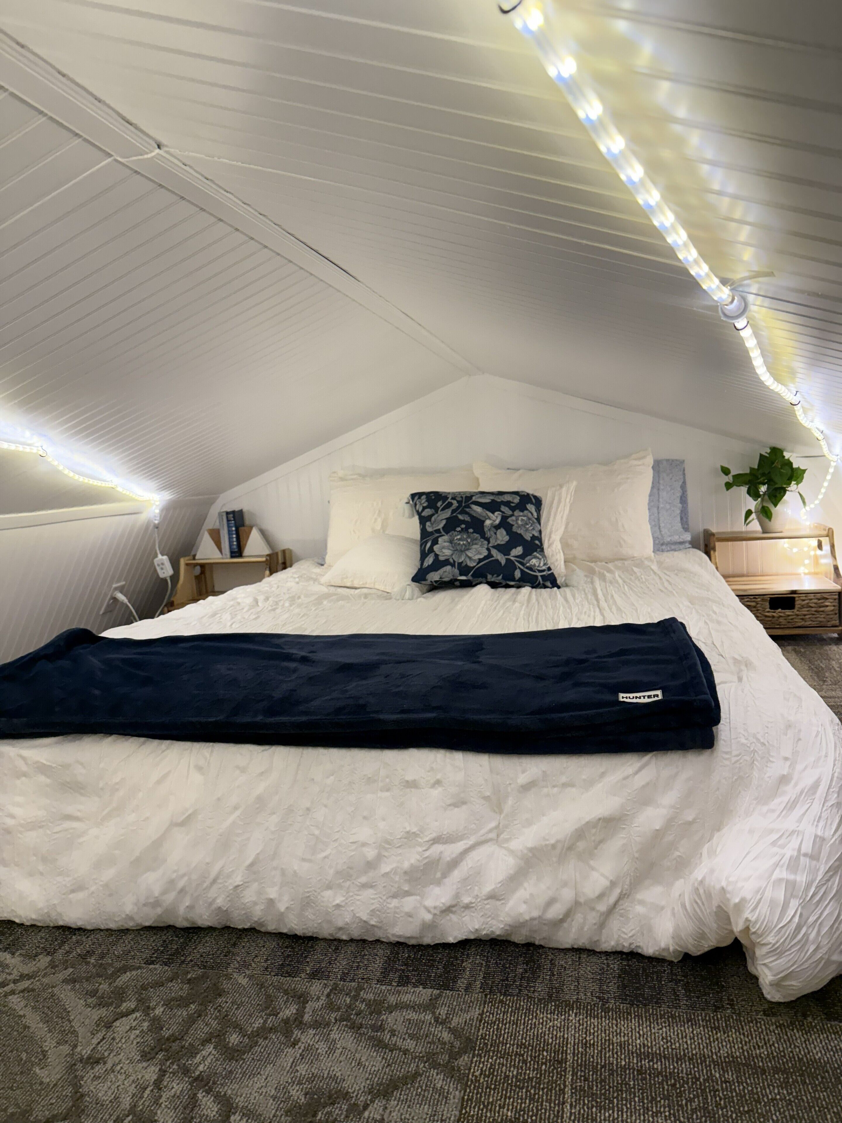 2 bedrooms, iron/ironing board, travel cot, free WiFi