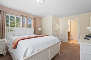 5 habitaciones, tabla de planchar con plancha y cuna de viaje