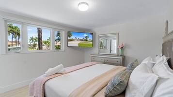 4 bedrooms, iron/ironing board, free WiFi, bed sheets