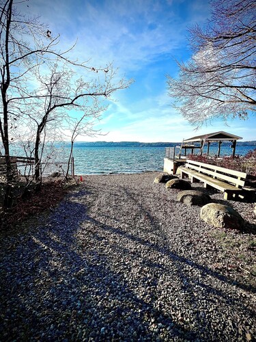 The Canadaigua Farmhouse. Private, spacious, with lake access
