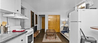 Charming 2 Bedroom Apartment