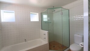 Shower, towels
