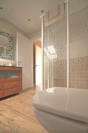 Hårtørrer, håndklæder, Sæbe, Shampoo