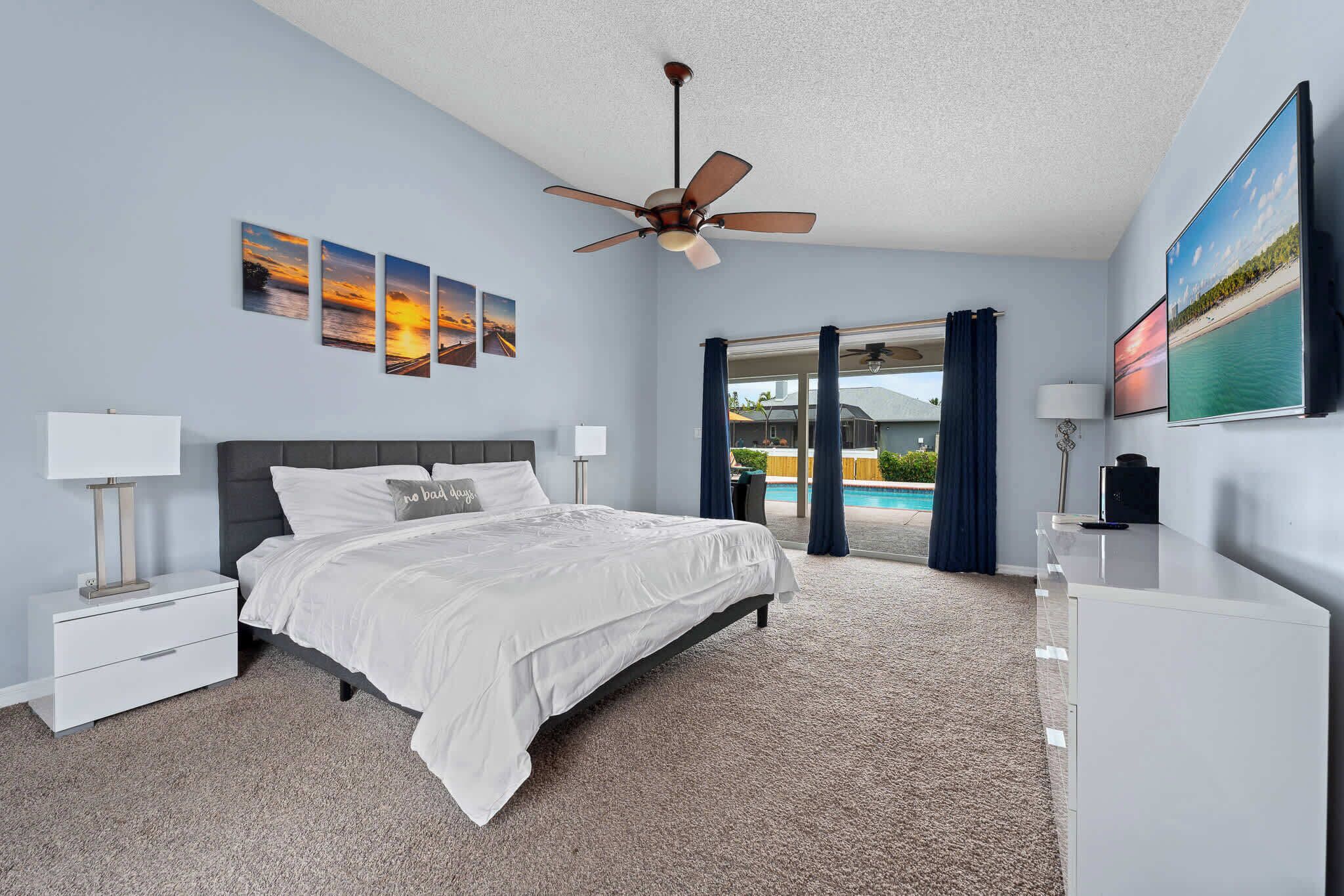 Dream in Comfort! Enjoy restful nights in this cozy and serene bedroom, where every detail is designed for your relaxation and comfort.