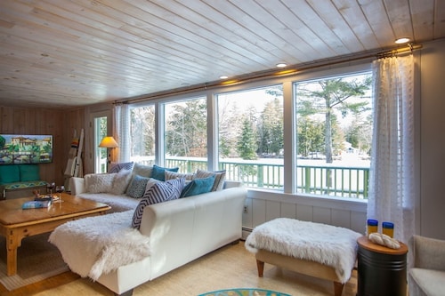 Elysium on Little Sunapee-Dock, Firepit, Trails