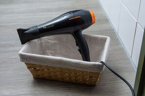 Hair dryer, towels, soap, shampoo - Peaceful apartment with WiFi in Santiago (Santiago)