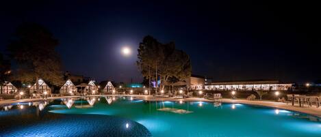 Pine Wood Cottages | 1 bedroom, Egyptian cotton sheets, premium bedding, minibar