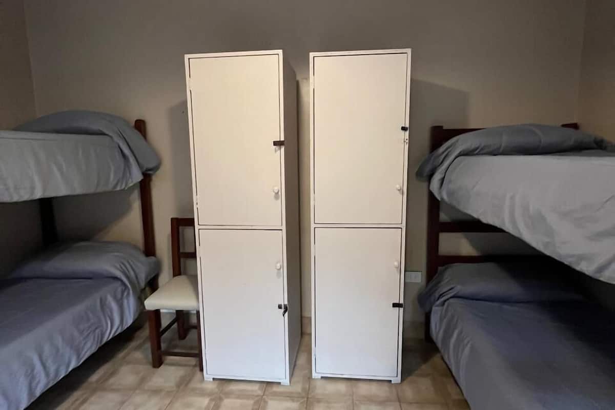 Classic Shared Dormitory | Free WiFi