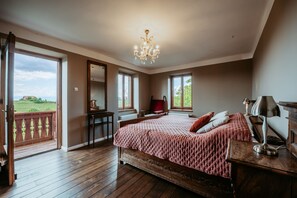 4 soverom, strykejern/-brett, wi-fi og sengetøy