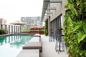 Outdoor pool - Aloe Vila Nova Conceição (São Paulo)