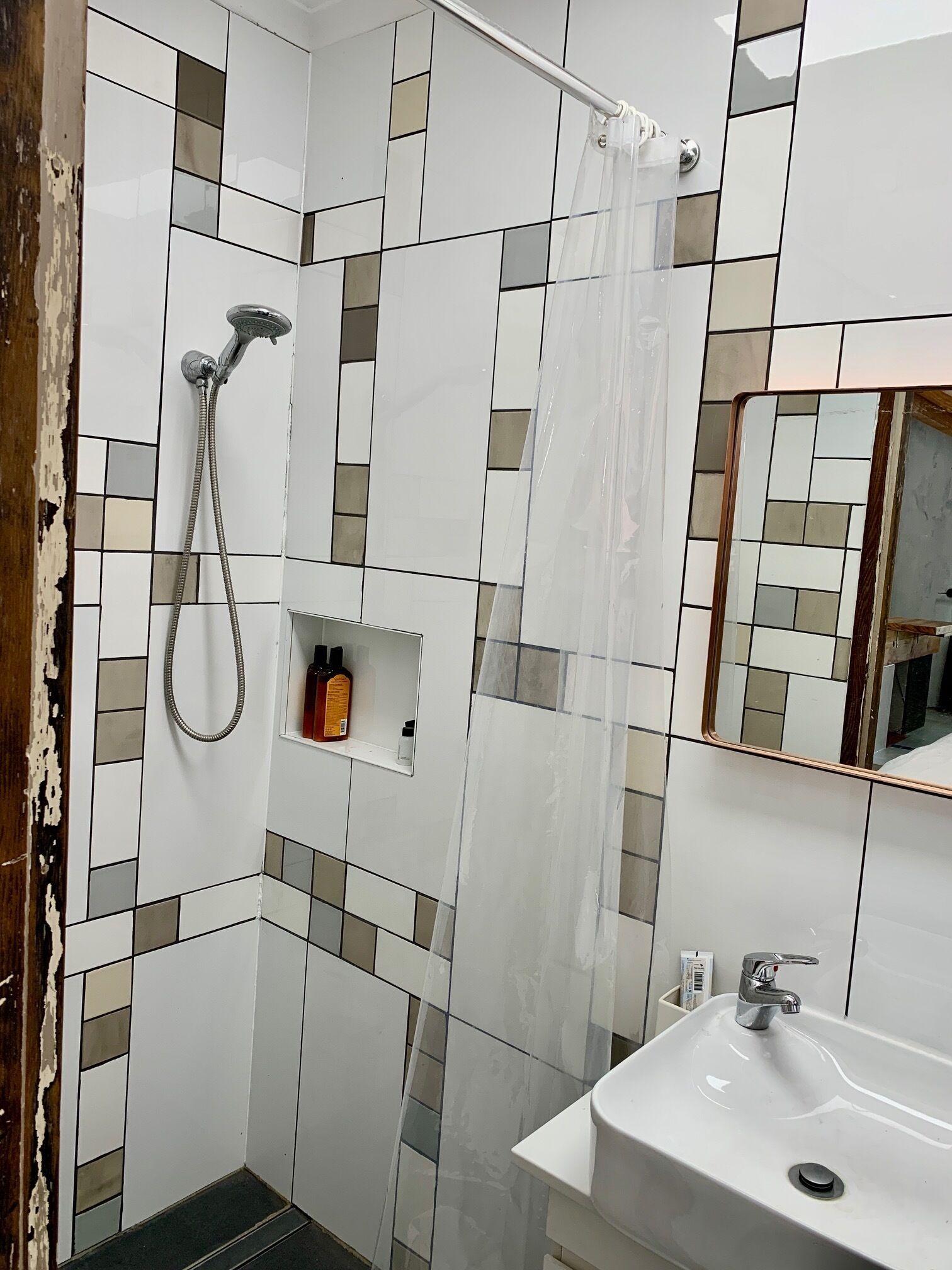 Dusche, Handtücher, Seife, Toilettenpapier