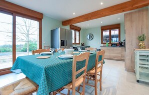 Dining - 4 bedroom gorgeous home in Valorbiquet (Valorbiquet)