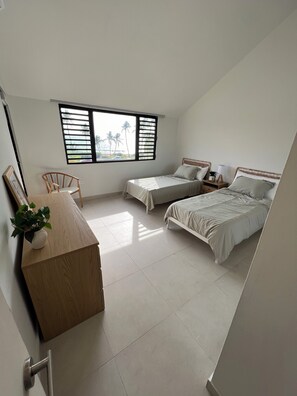 3 dormitorios, tabla de planchar con plancha, wifi y ropa de cama