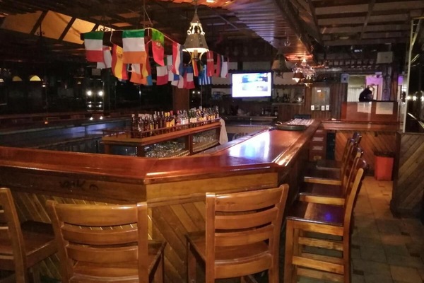 Bar (in der Unterkunft)