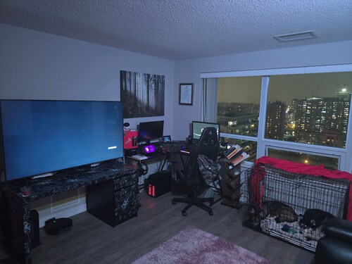 Toronto Penthouse available!