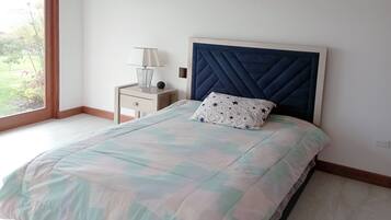 2 chambres, bureau, Wi-Fi gratuit, draps fournis