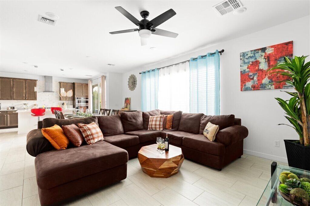 Spacious 4-bedroom House With Wi-fi, Pool, A/c In Nice Chandler - Chandler, AZ