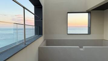 Habitación Signature, balcón, vistas al mar | Terraza o patio