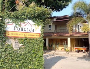 Front of property - Pousada Casa de Vó (Eusebio)