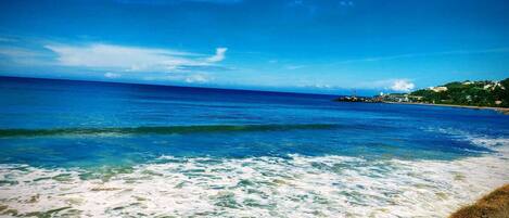 Am Strand, Liegestühle, Strandtücher