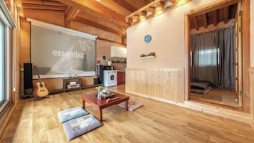 Basic Room, 1 Bedroom (Dog poop) | 1 bedroom, WiFi (free)