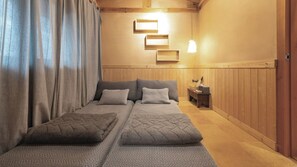 Basic Room, 1 Bedroom (Squirrel)