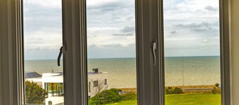 Westgate | Spectacular Sea Views | Log Burner | Sandy Beach 2 mins walk