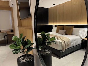 Standard Room | In-room safe, soundproofing, iron/ironing board, free WiFi - Hotel Aló Degollado (Guadalajara)