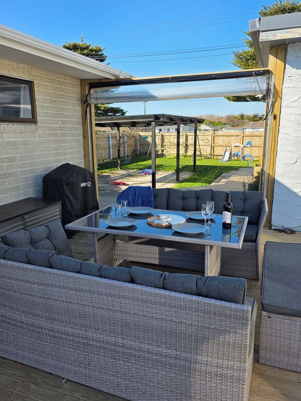 Outdoor dining - Beautiful home away from home. (Longburn)