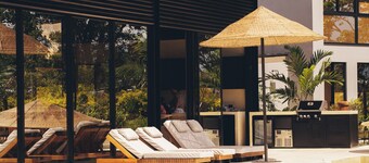 Luxury Villa near Armenia Airport with Pool, Jacuzzi, Chef, Sleeps 12