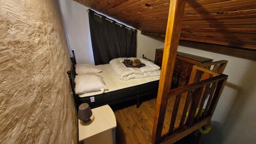 Cosy, comfortable mountain apartment with swimming pool 